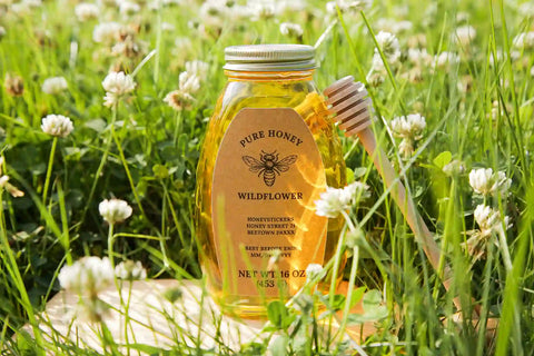 honeystickers_About-us_Queen-line-jar-Natural-nadja
